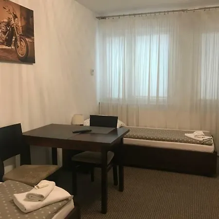 Apartament Parkowy Brwinow Exterior foto
